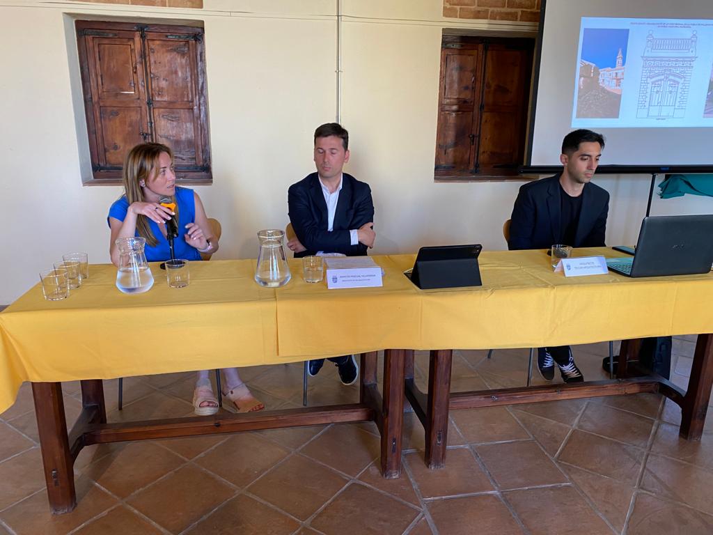 L’Ajuntament de la Pobla Vallbona presenta el projecte Vestim la Casa Bernal