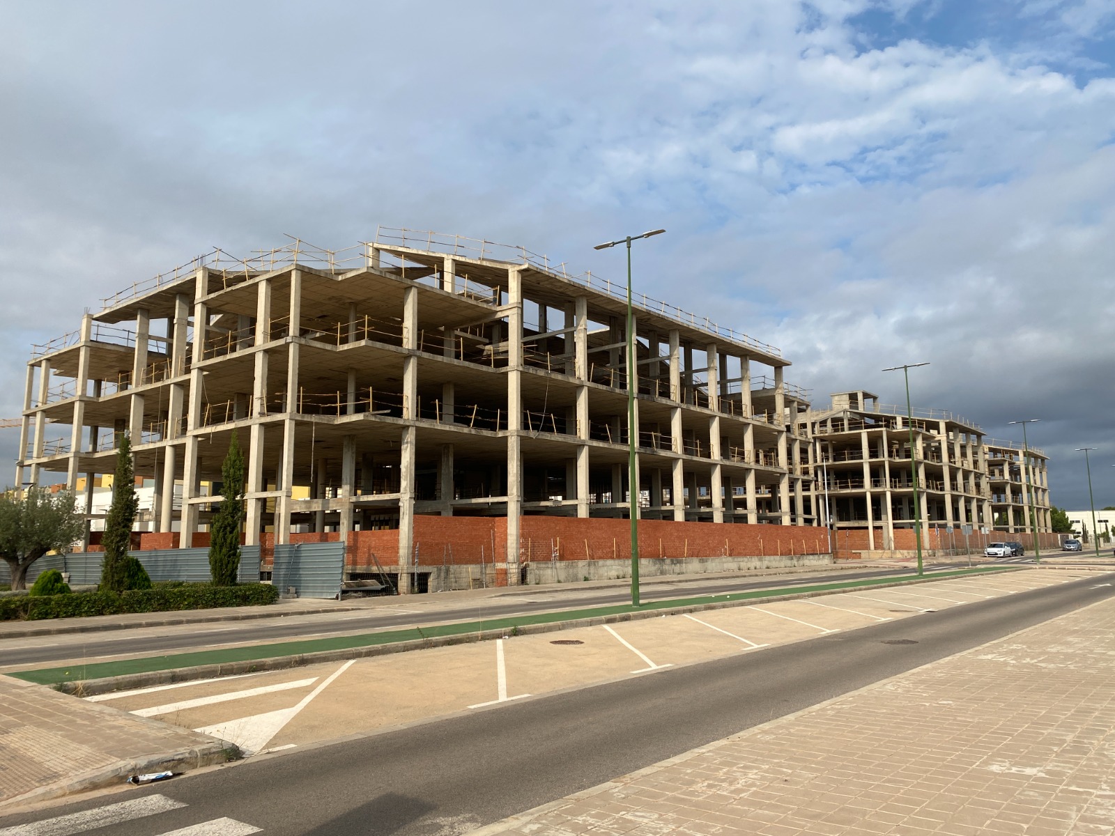 L’estructura de la construcció de l’entrada de Cap de l’Horta es convertirà en habitatge residencial