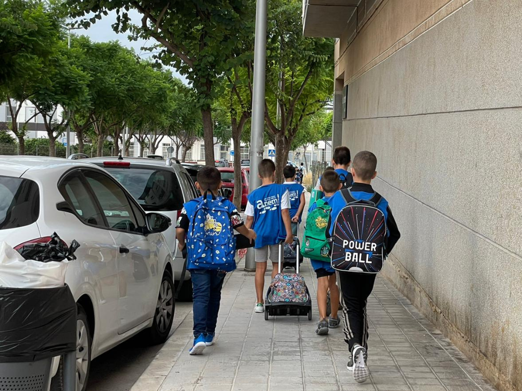 S'obri el període per a sol·licitar l'ajuda per a l'adquisició de llibres i material escolar 