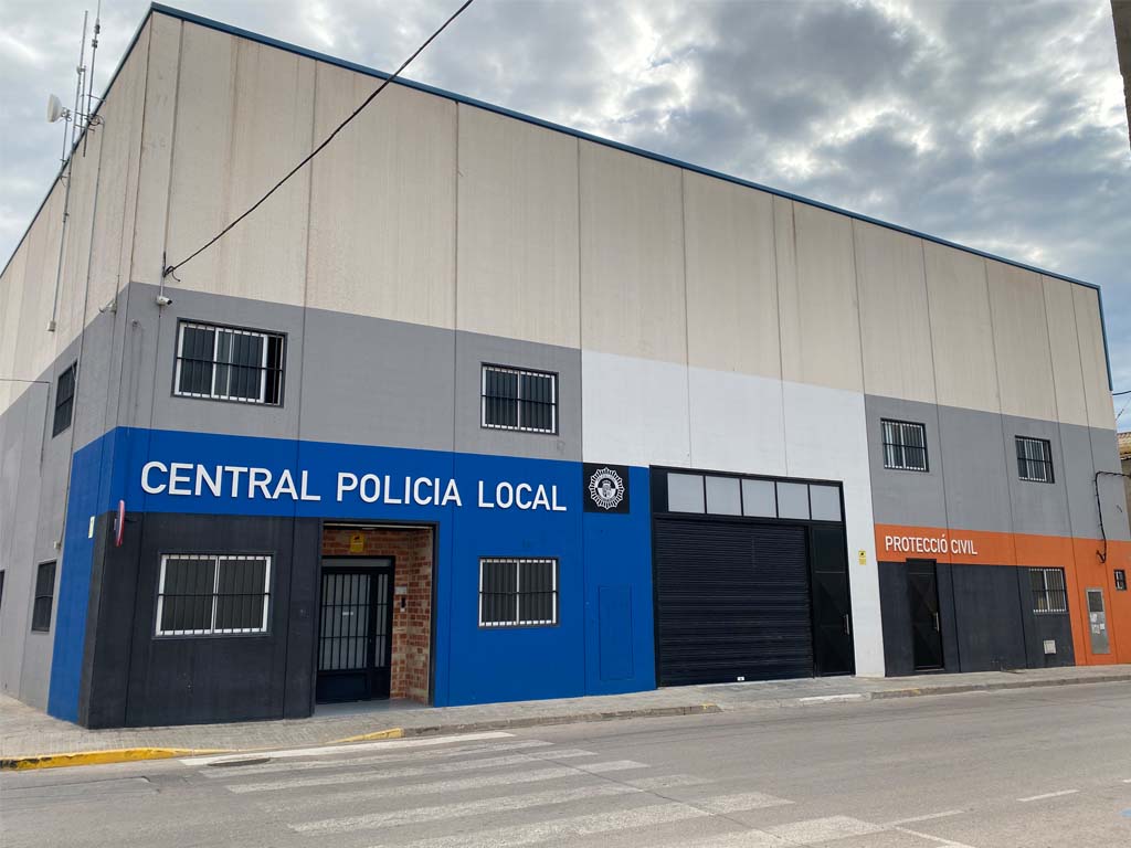 La Policia Local de la Pobla de Vallbona localitza dos menors que havien escapat dels seus domicilis